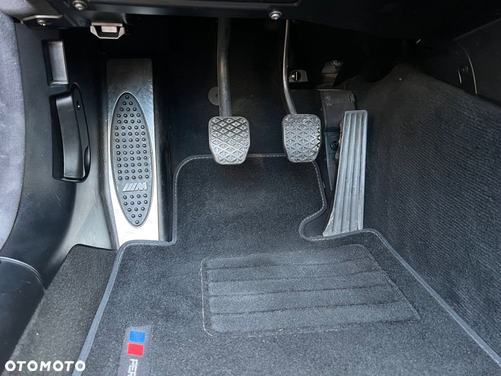 BMW Seria 3 318 Ci Edition Sport - 25