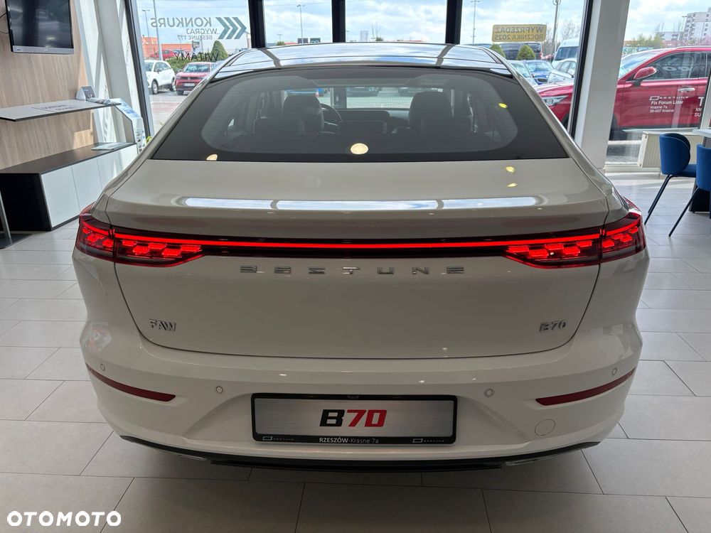 Bestune B70 - 6
