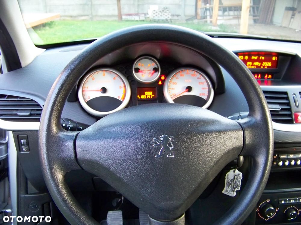 Peugeot 207 1.4 HDi Trendy - 22