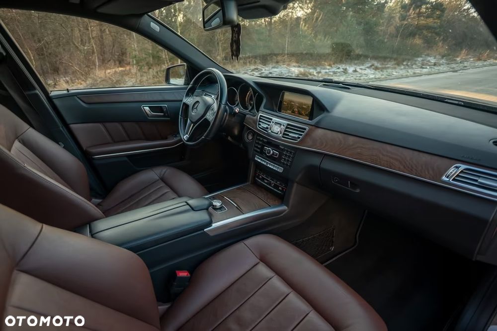 Mercedes-Benz Klasa E 300 BlueTec Hybrid - 11