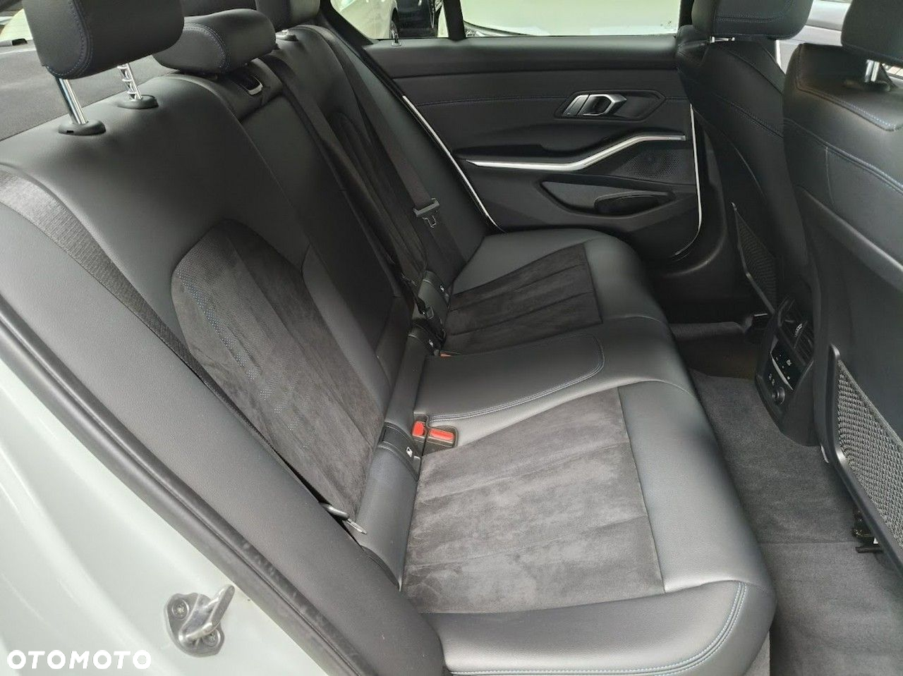 BMW Seria 3 320i GPF xDrive M Sport - 18