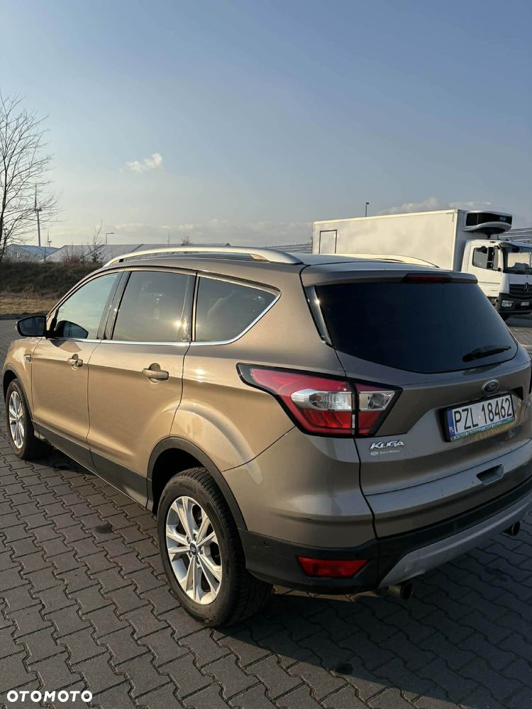 Ford Kuga - 2