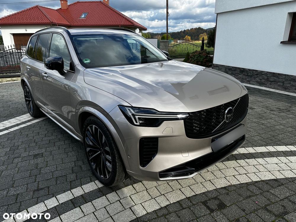 Volvo XC 90 T8 AWD Plug-In Hybrid Ultra Dark 7os - 4