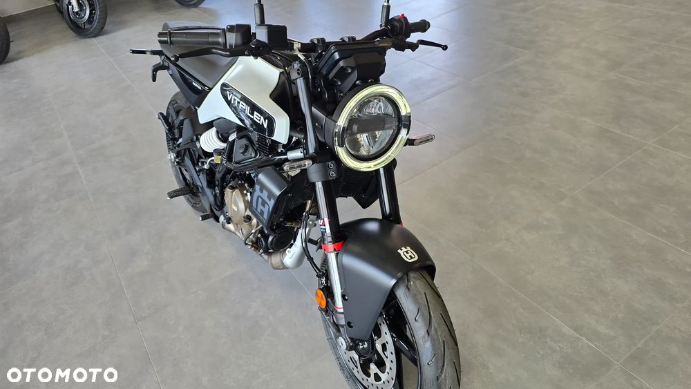 Husqvarna Vitpilen - 23