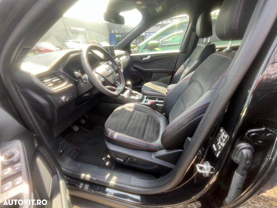 Ford Kuga - 26
