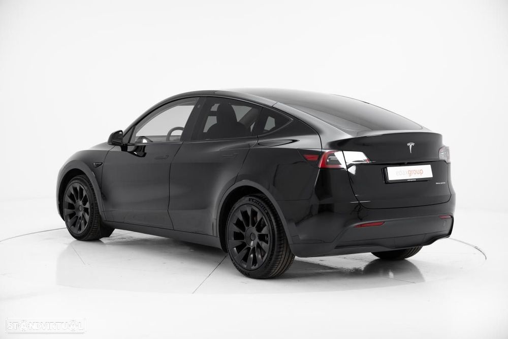 Tesla Model Y Long Range Dual Motor AWD - 5