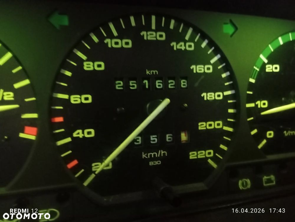 Volkswagen Transporter - 9