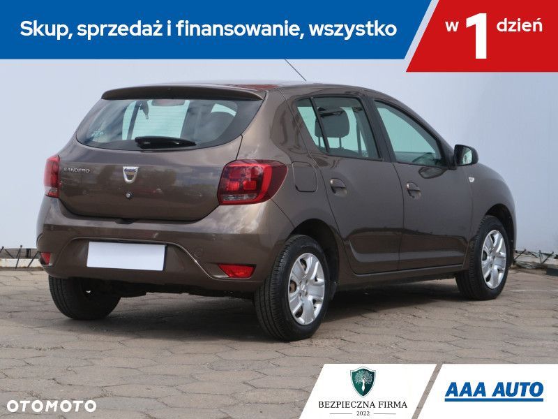 Dacia Sandero - 6
