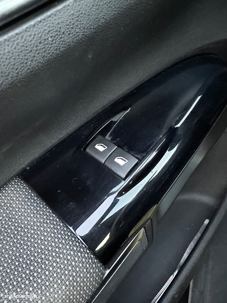 Citroën C4 Cactus 1.6 BlueHDi Shine ETG6 - 16