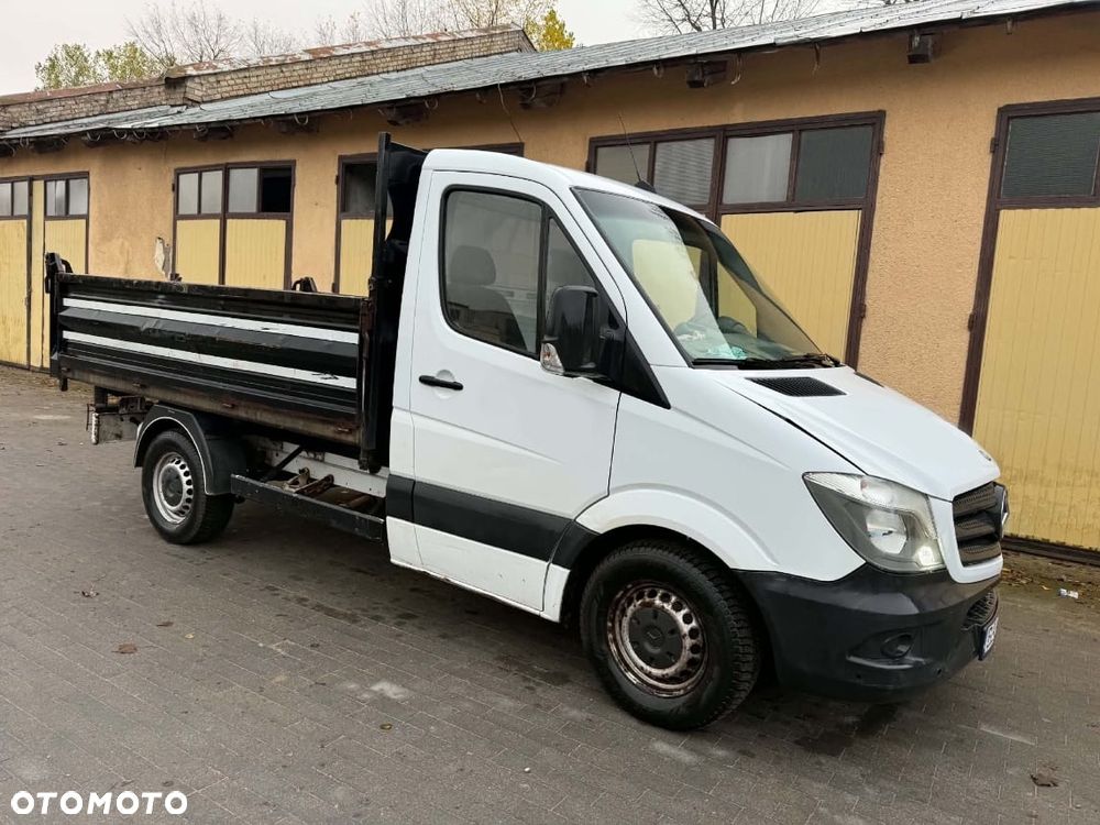 Mercedes-Benz Sprinter - 2