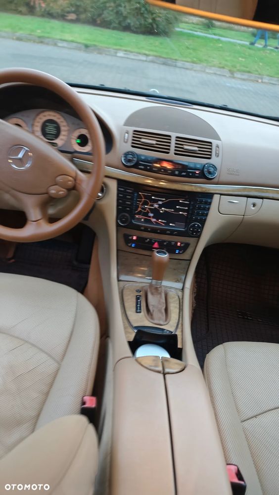 Mercedes-Benz Klasa E 320 CDI Avantgarde Sport Edition - 8