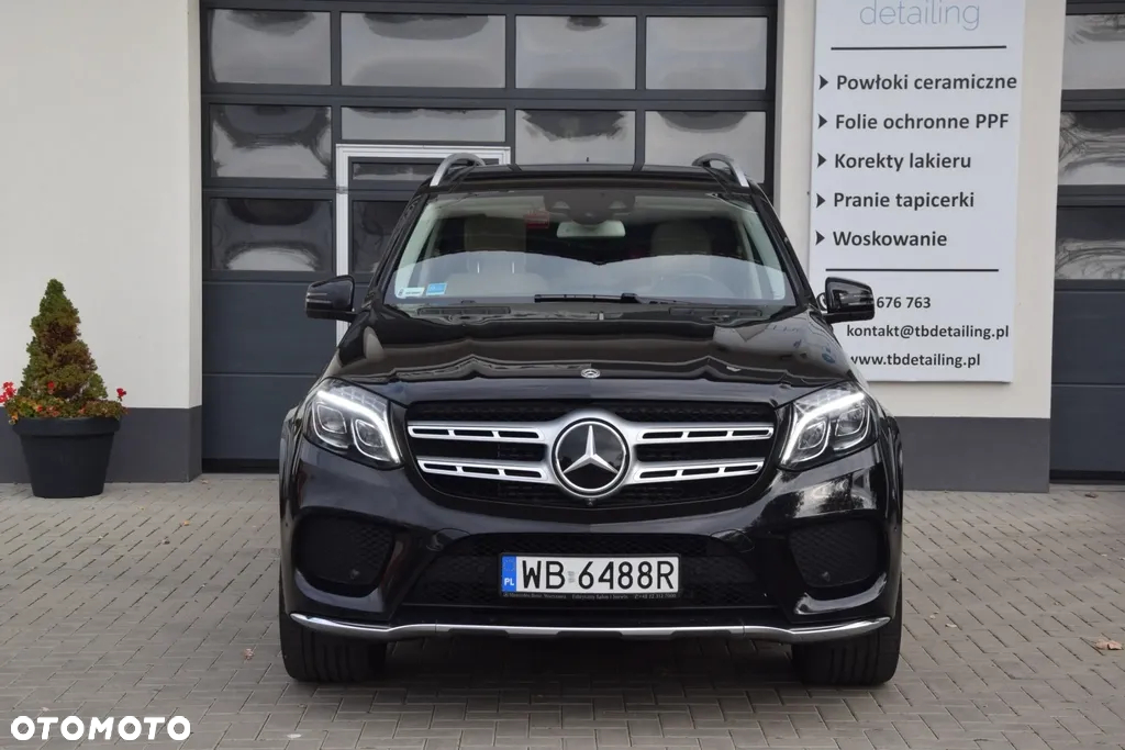 Mercedes-Benz GLS - 22