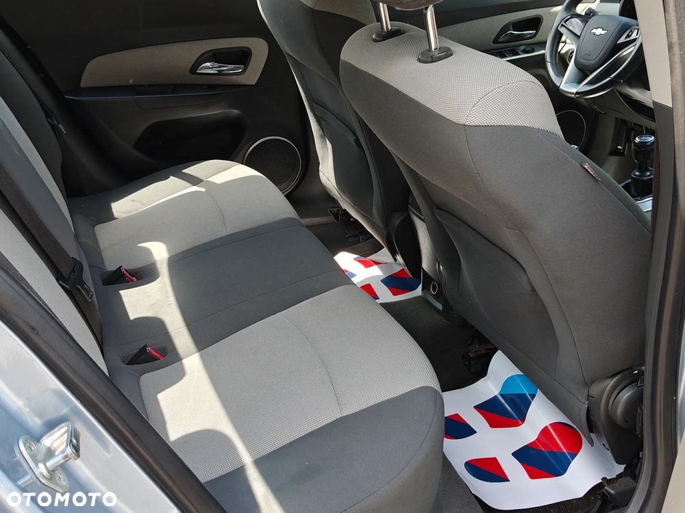 Chevrolet Cruze 2.0 LS - 16
