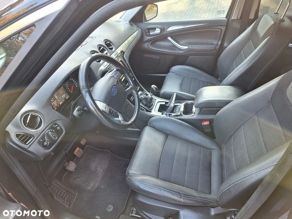 Ford S-Max 2.0 TDCi DPF Titanium X - 14