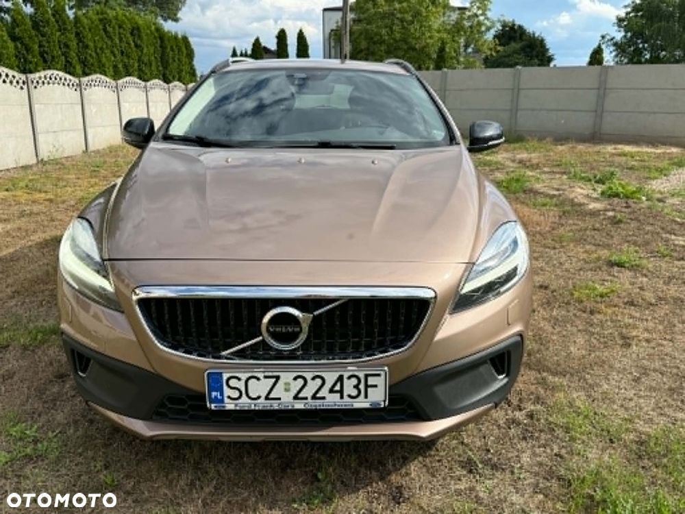 Volvo V40 Cross Country D3 Momentum - 4
