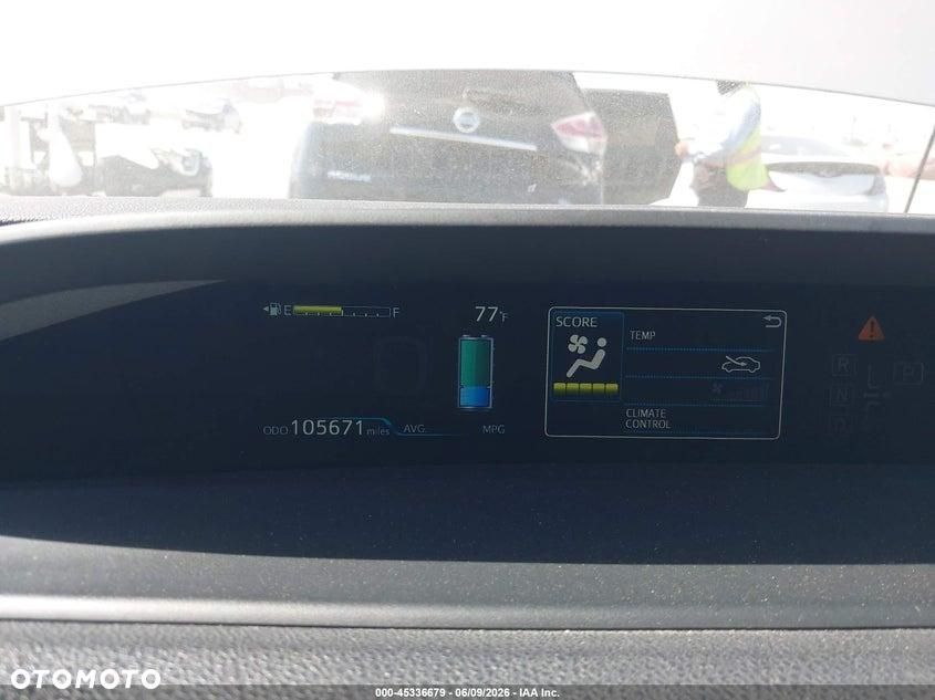 Toyota Prius 1.8 Hybrid Premium - 10