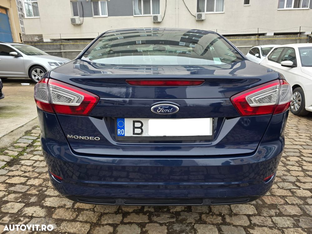 Ford Mondeo - 12