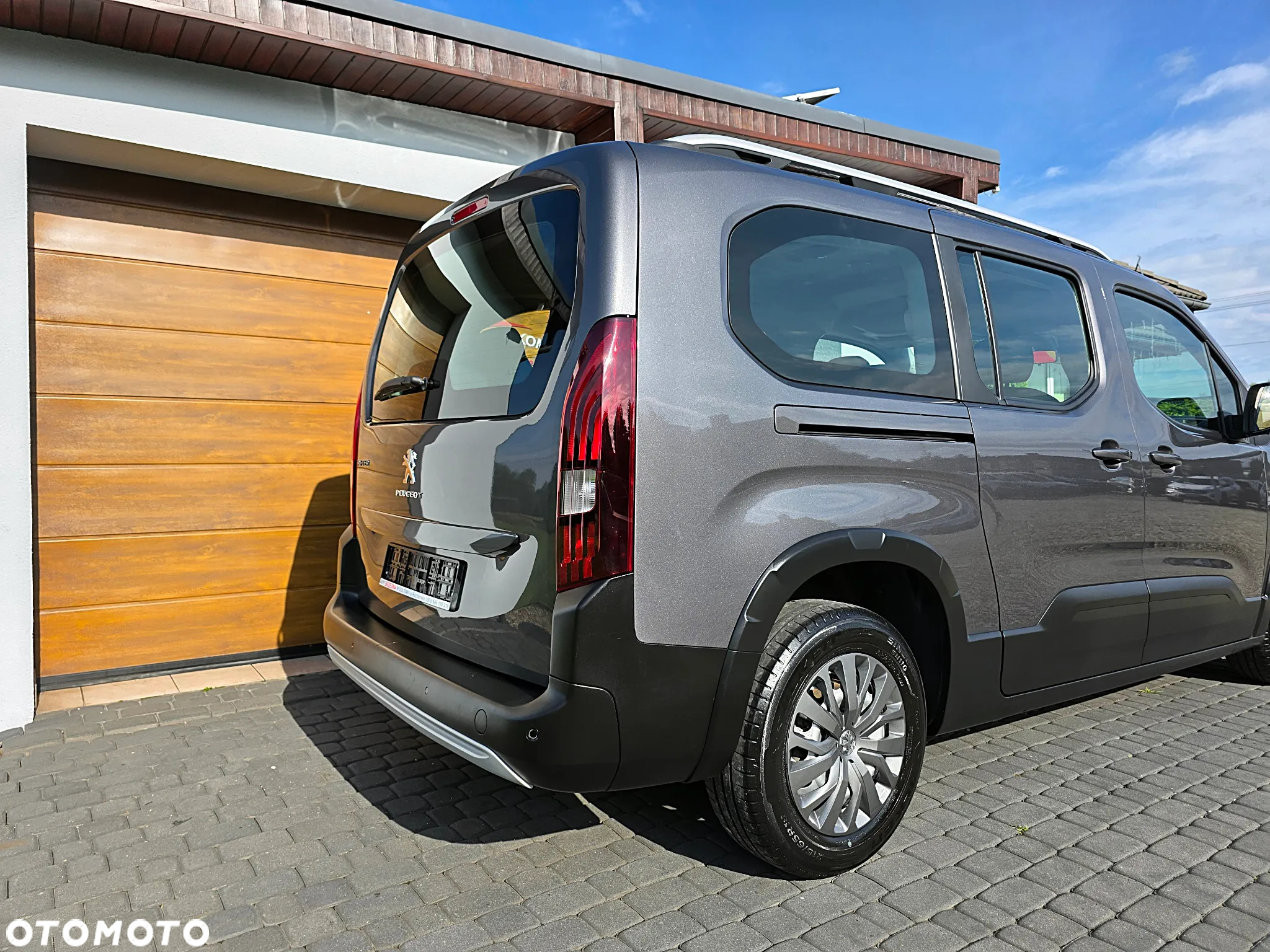 Peugeot Rifter BlueHDI 130 L2 7-Sitzer Allure - 7