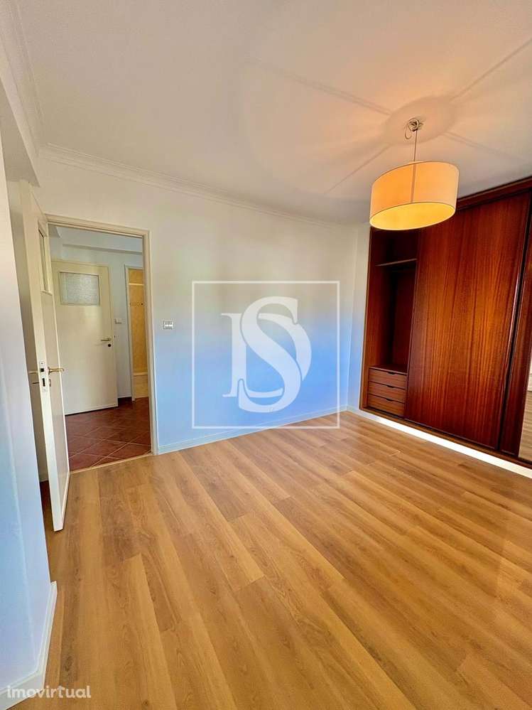 T2 com garagem em Caxias - Grande imagem: 5/15