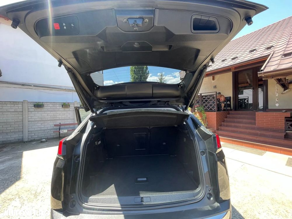 Peugeot 3008 PureTech 130 Stop & Start GPF EAT8 Allure Pack - 18