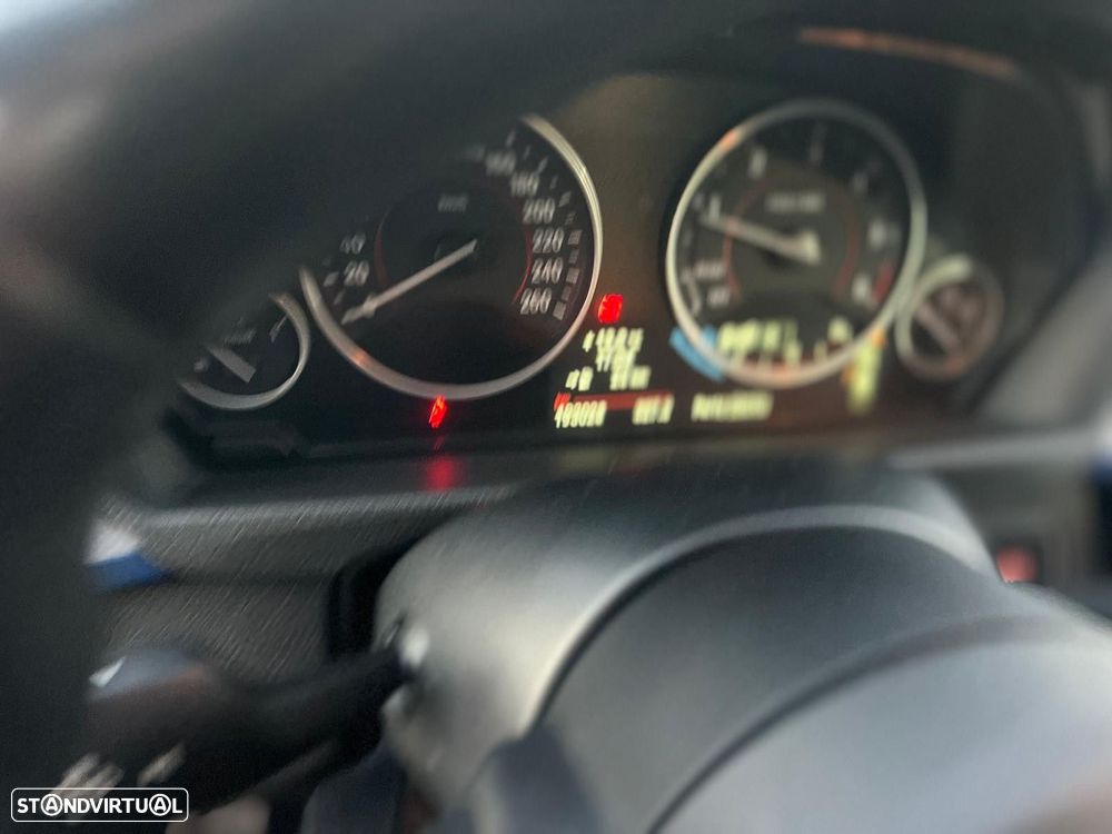 BMW 318 Gran Turismo - 9