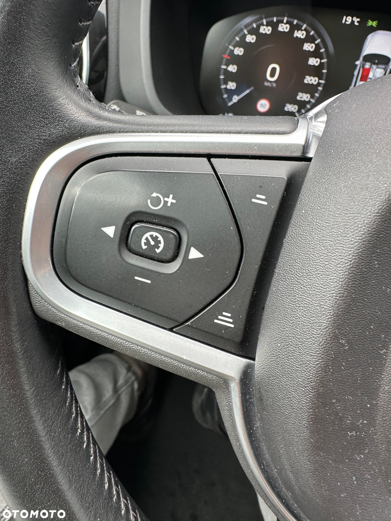 Volvo XC 60 D4 AWD Geartronic Momentum - 14