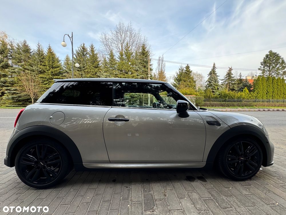 MINI Cooper John Works Trim - 11