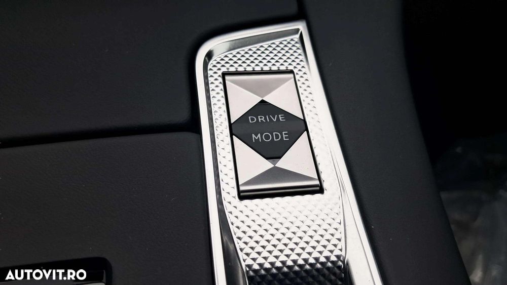 DS Automobiles DS 7 Crossback 1.5 BlueHDi 130 S&S EAT8 Etoile - 31