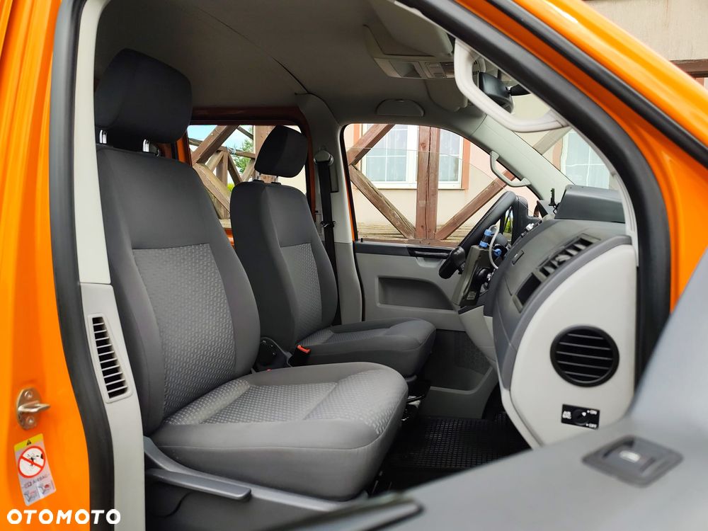 Volkswagen Transporter T5 2.0TDI Doka - 12