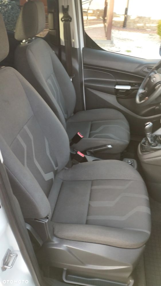 Ford Tourneo Connect 1.5TDCi Ambiente - 9