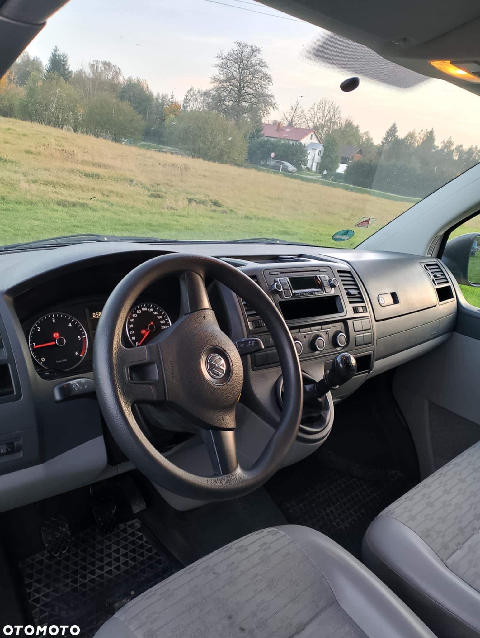 Volkswagen T5 - 10