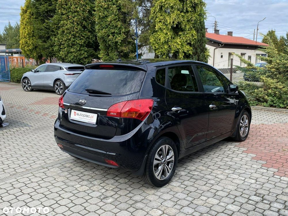 Kia Venga - 5