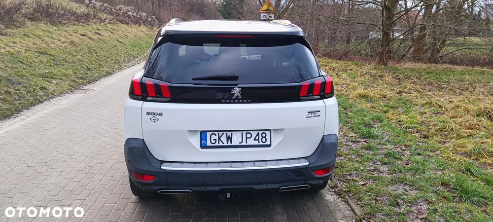 Peugeot 5008 - 5
