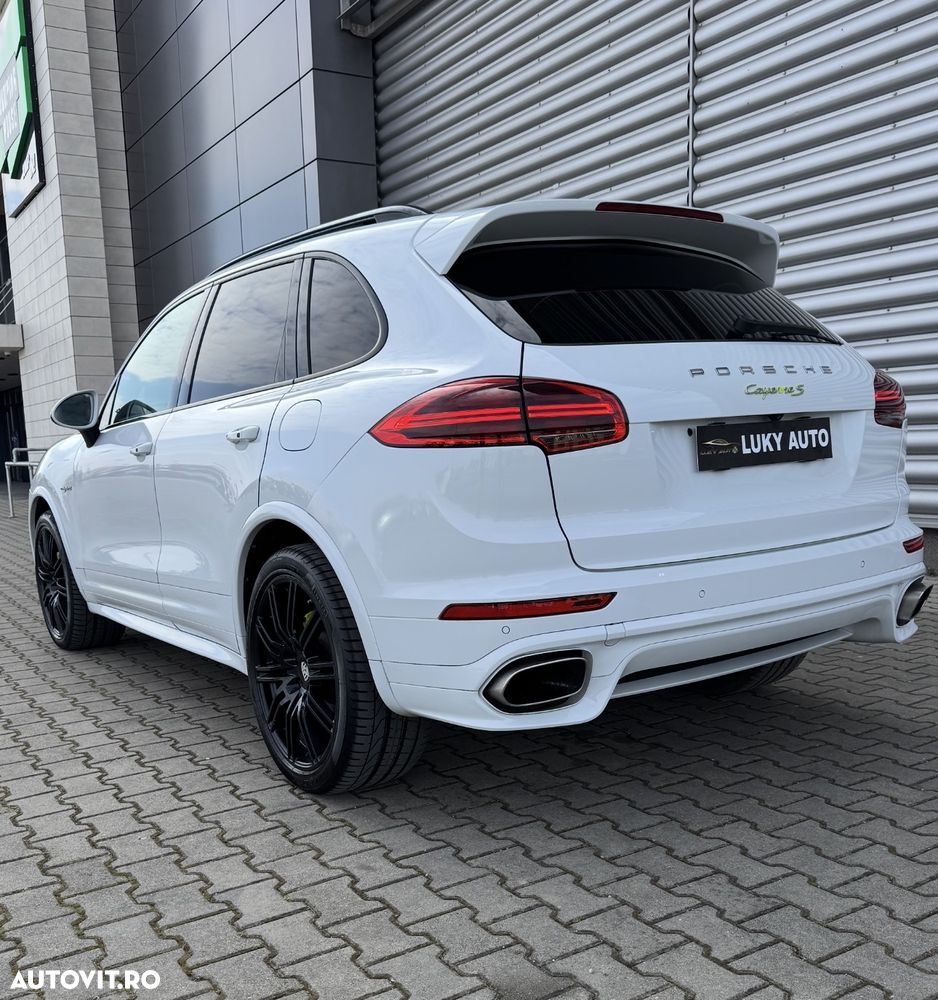 Porsche Cayenne - 17