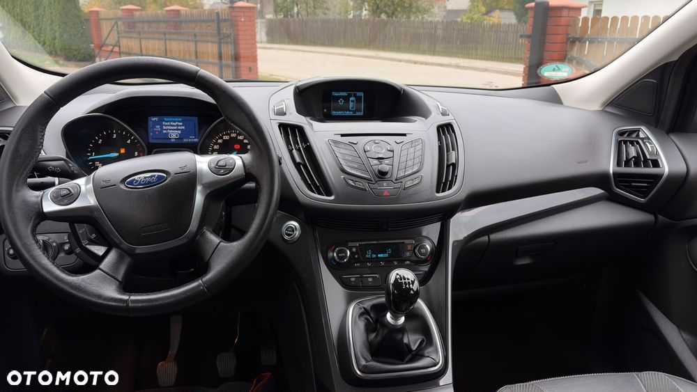 Ford Kuga 2.0 TDCi 4x4 Titanium - 17