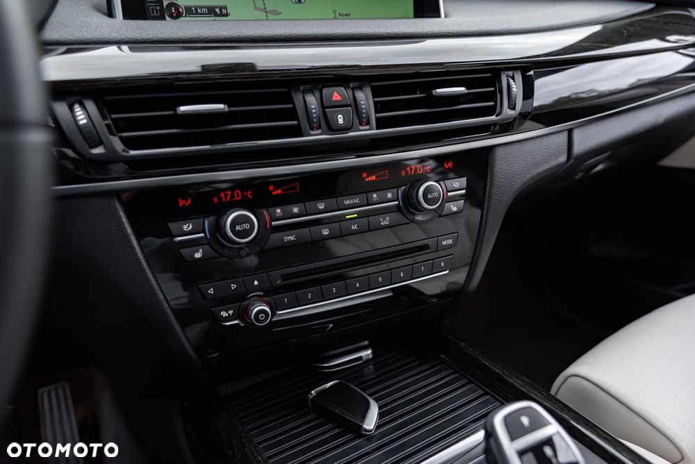 BMW X5 xDrive40d Sport-Aut - 31