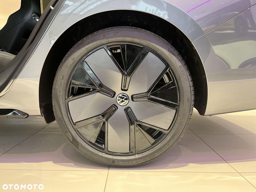Volkswagen Passat Variant 2.0 TSI R-Line Plus DSG - 9