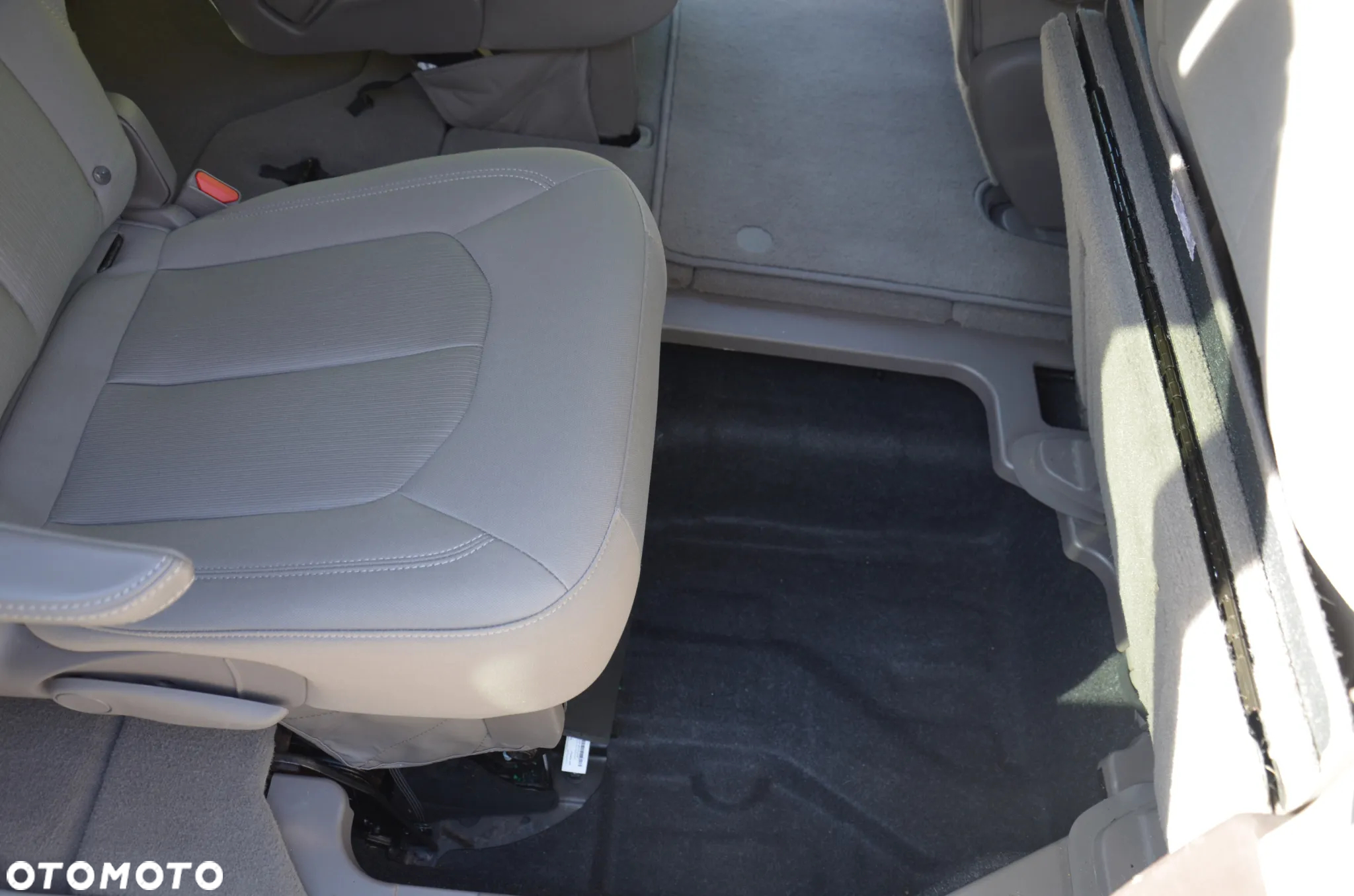 Chrysler Pacifica - 20