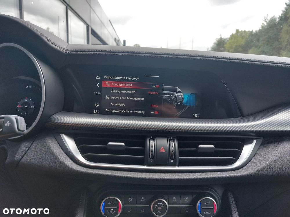Alfa Romeo Stelvio - 29