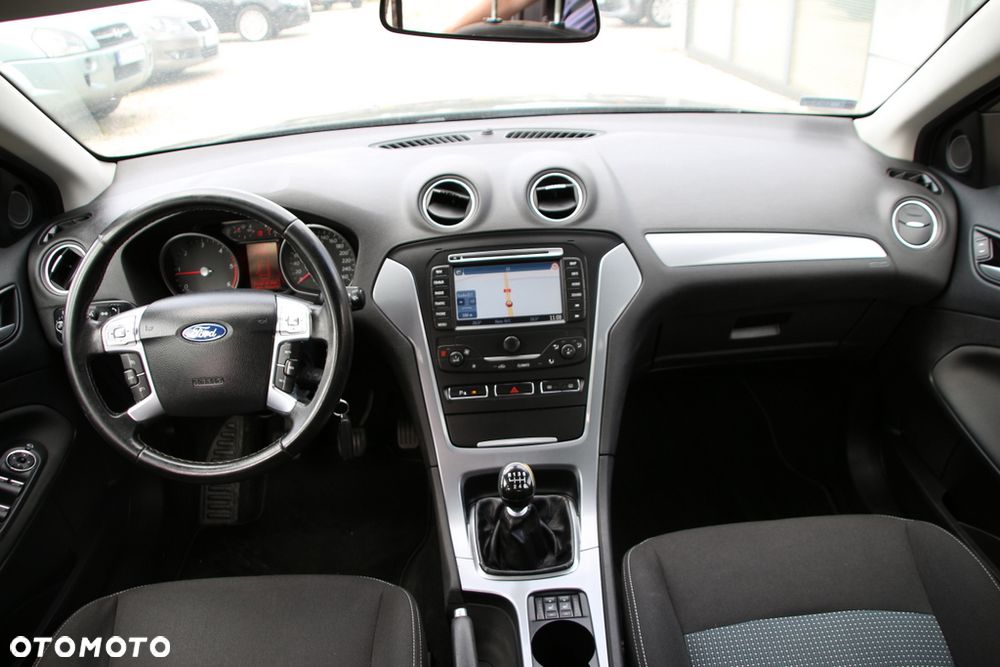 Ford Mondeo 2.0 TDCi Titanium - 14