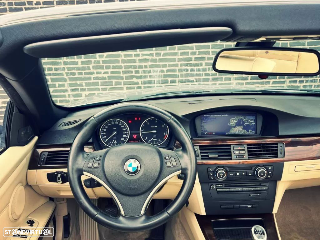 BMW 320 d Cabrio - 13
