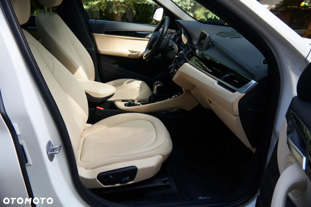 BMW X1 xDrive20i xLine - 13