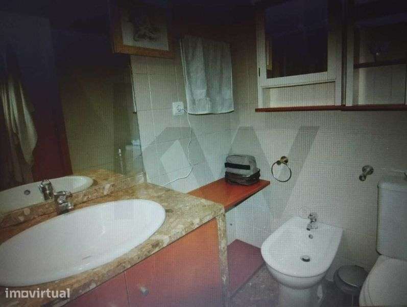 Apartamento T2 com parqueamento na Alta de Lisboa - Grande imagem: 4/8