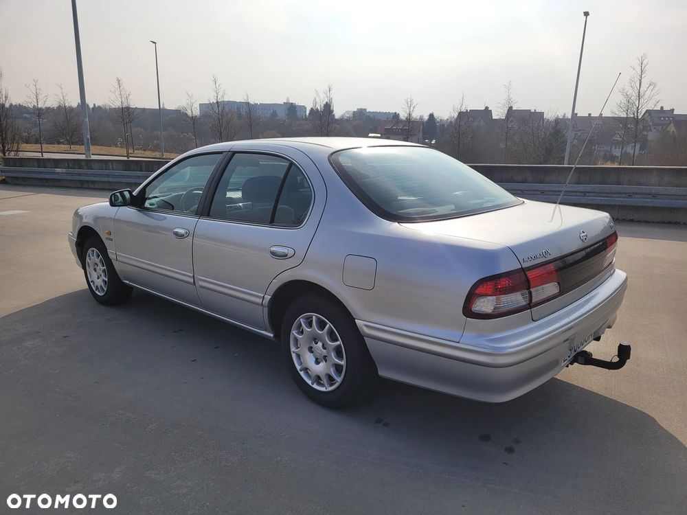 Nissan Maxima - 5