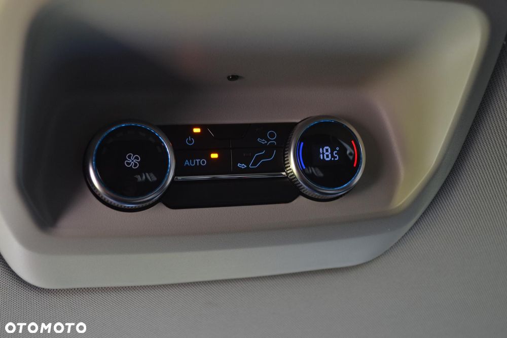 Ford Tourneo Custom L2H1 VA Autm Titanium - 28