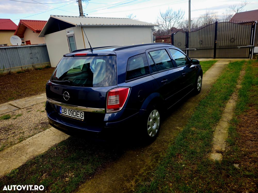 Opel Astra 1.7 CDTI Caravan DPF (119g) Edition - 3