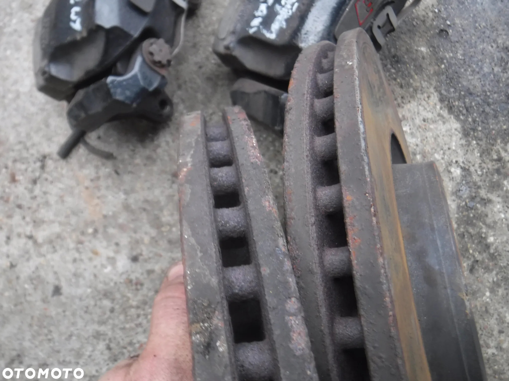 Audi S5 A5 8T A4 S4 4.2 FSI swap hamulce tarcze zaciski przod 345mm tyl 330mm zacisk - 11