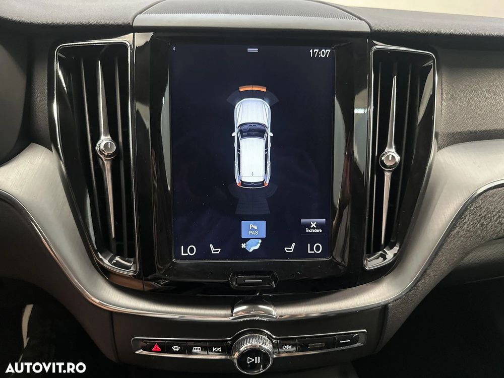 Volvo XC 60 D4 AWD Momentum - 20