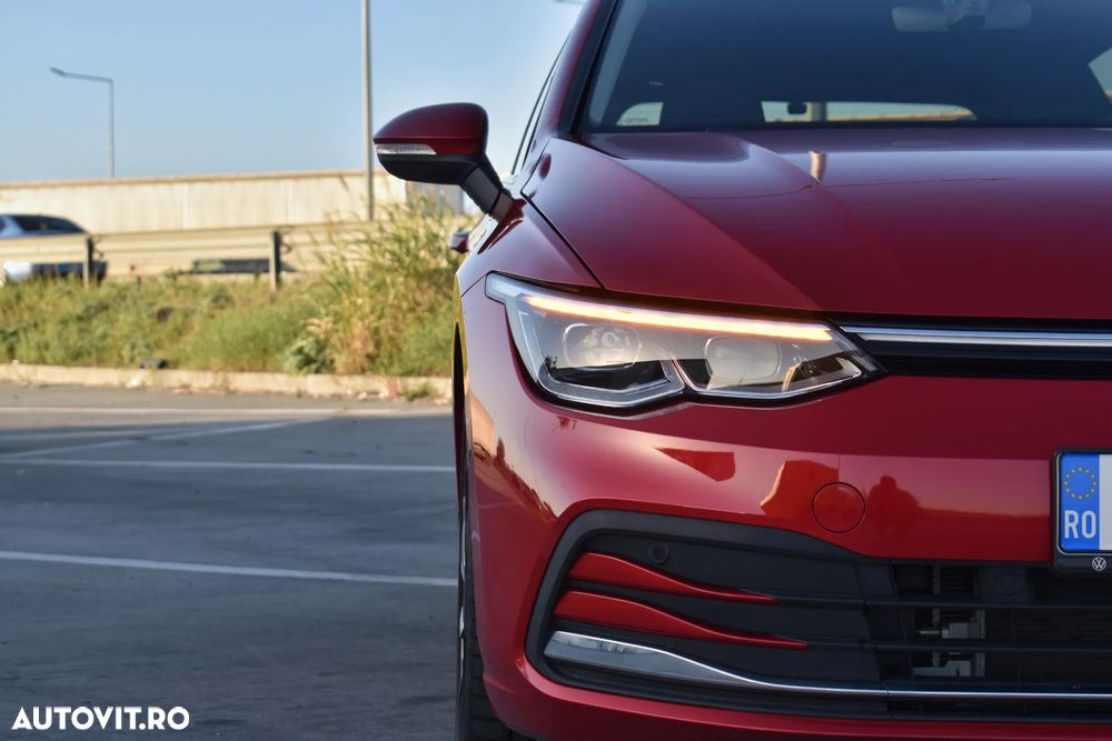 Volkswagen Golf 1.5 eTSI ACT DSG MHEV Style - 3