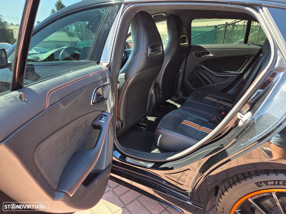 Mercedes-Benz CLA 220 (CDI) d 7G-DCT Orange Art Edition - 57